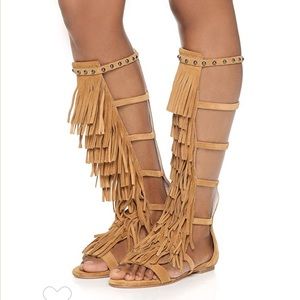 ⚡️55% OFF! Alice + Olivia Fringe Gladiator Sandals